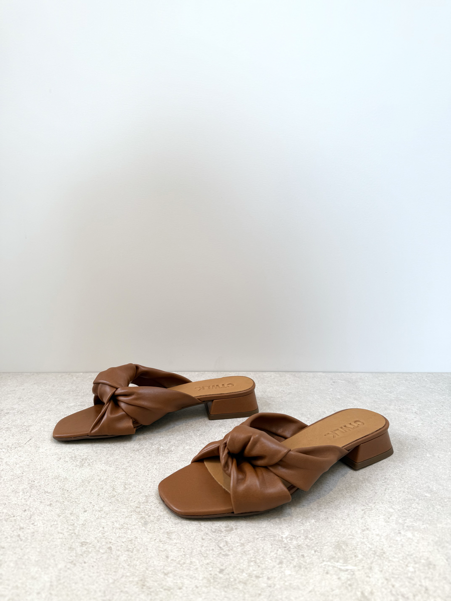 CTWLK slippers - Cognac