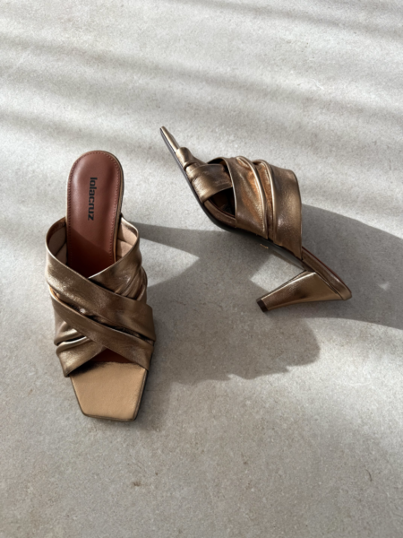 Lola Cruz slippers - Brons
