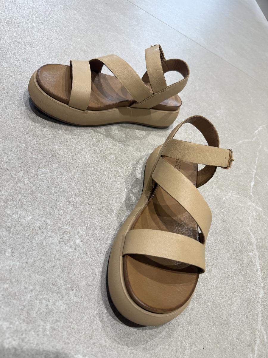 Inuovo sandalen - biscuit - Afbeelding 2